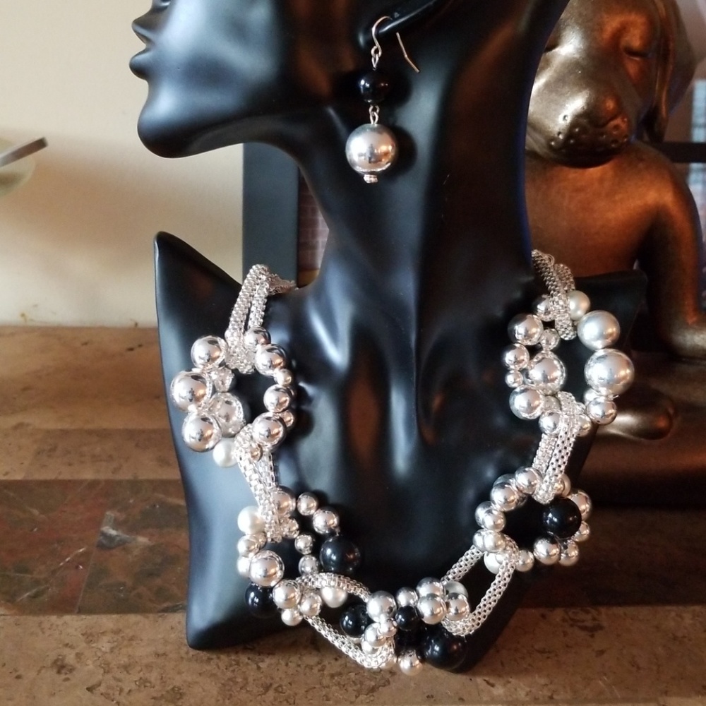 Necklace set